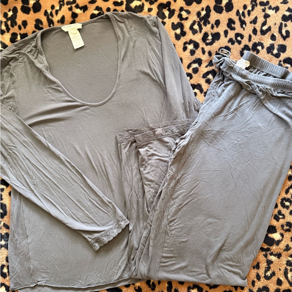 Barefoot dreams luxe milk jersey pj set